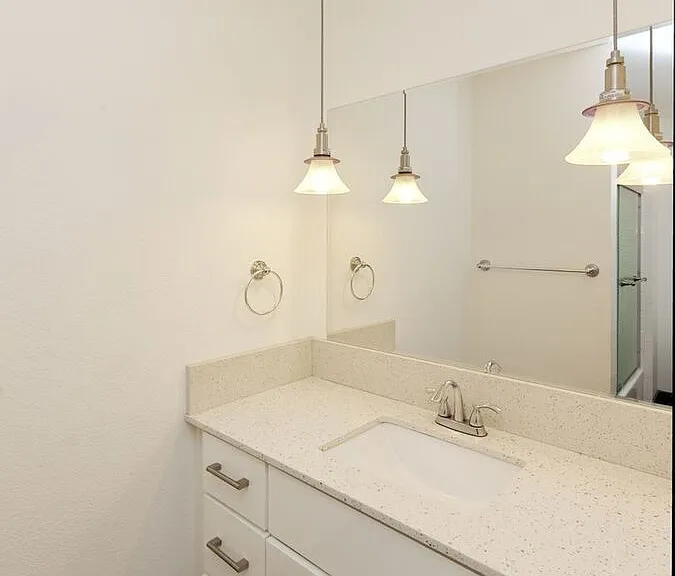 290 Lee Street — Photo 36