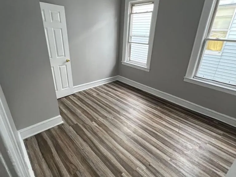 757 S 16th St #2F — Photo 4