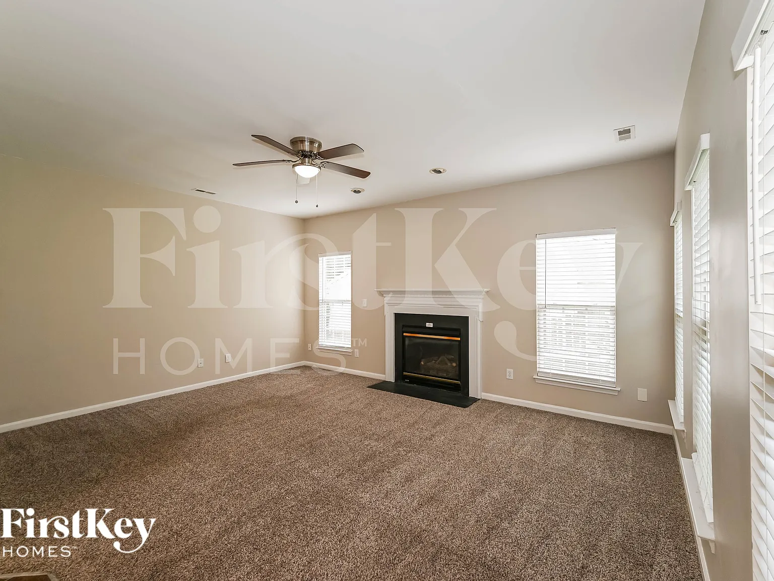 4 bed, 2.5 bath, 2143 sqft, $2,310 — Photo 2