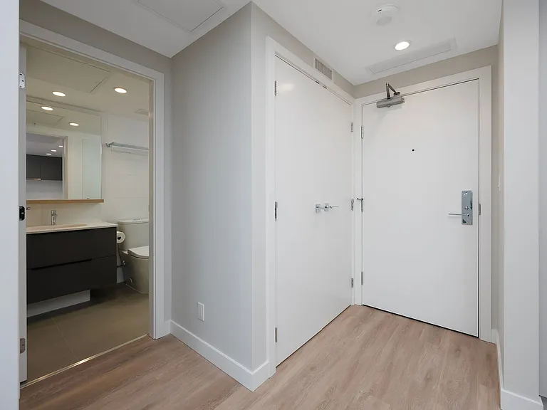 567 Emerson St #1108 — Photo 3
