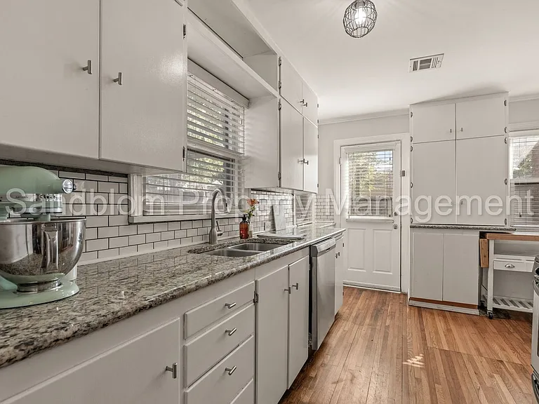 1135 S Birmingham Pl — Photo 10