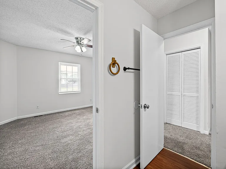 105 Greenland Ct — Photo 19