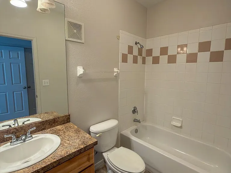 1257 SW 9th Rd #206 — Photo 24