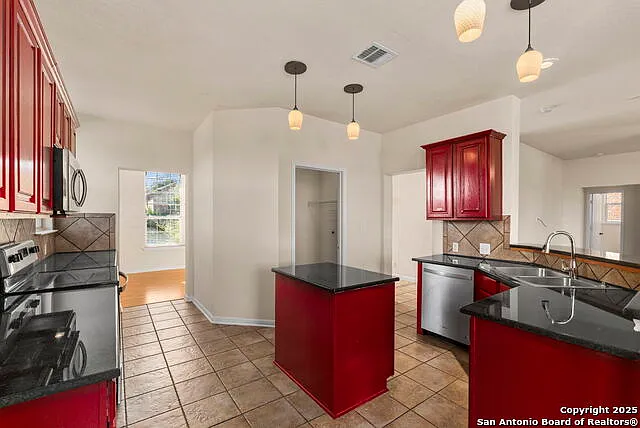 22302 Verde Knl — Photo 11