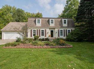 10450 Thwing Rd, Chardon, OH 44024