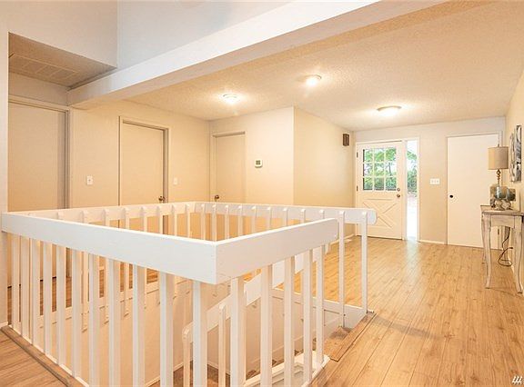 4th image of 8108 59th Ct SE