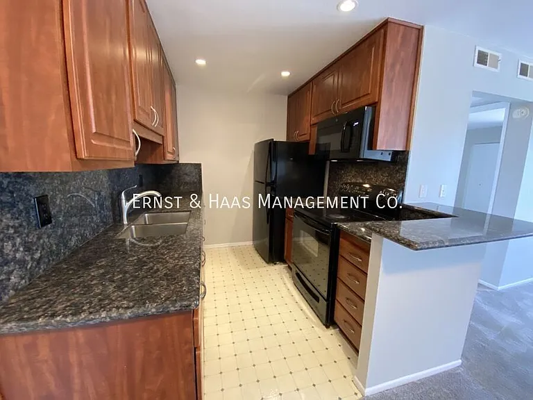 576 N Bellflower Blvd #237 — Photo 13