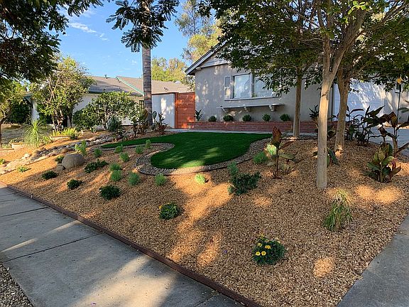 2nd image of 5323 Aurora Dr
