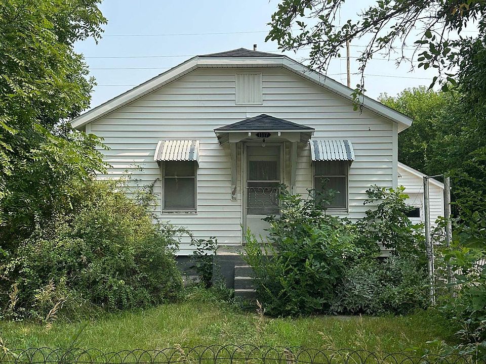 1st image of 1117 E 11th