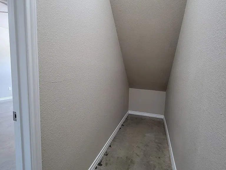 3909 Turner Ave — Photo 18