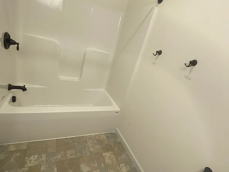 222 Woodridge Dr — Photo 16