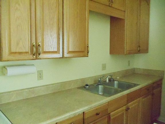  Cabinets