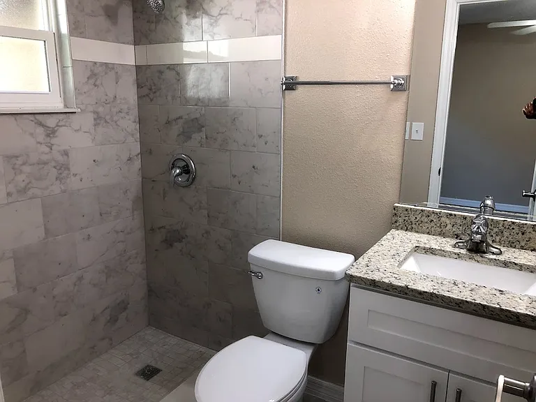 819 W Orange St — Photo 6