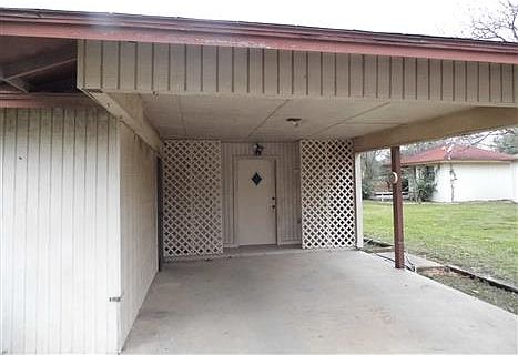2nd image of 601 N Frans St