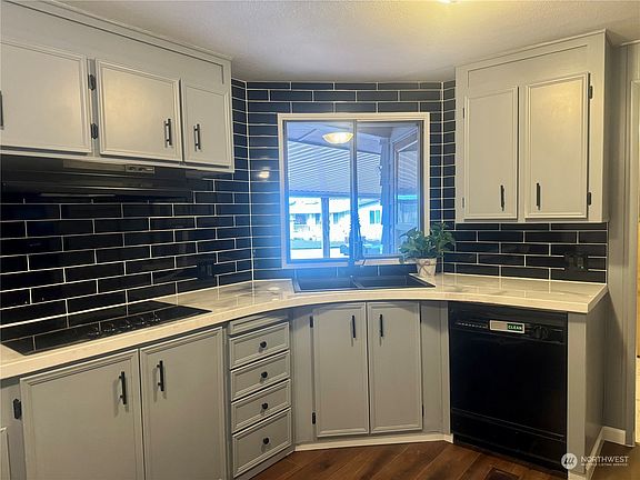 5th image of 3611 I Street NE #156