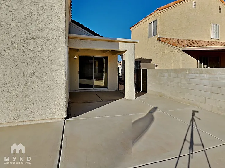 5825 Goodsprings Ct — Photo 29