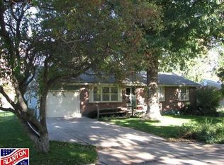 3215 Ella Ln, Manhattan, KS 66502