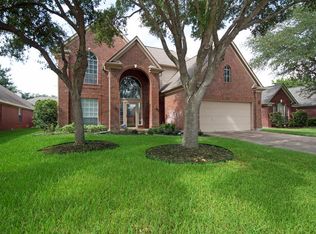 17918 Scenic Oaks Dr, Richmond, TX 77407