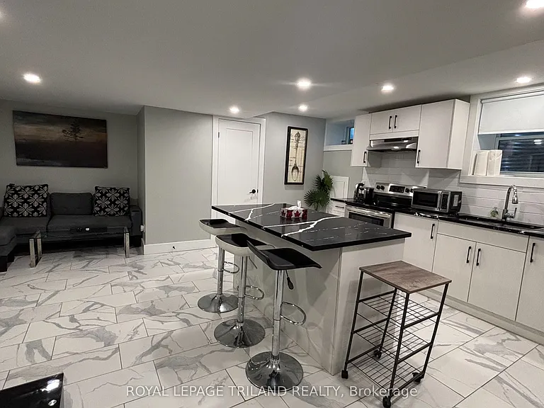 325 George St #4 — Photo 2