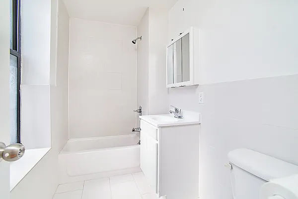 Rented by Living New York | media 13