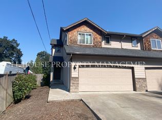 1045 River Loop 1 #1045, Eugene, OR 97404