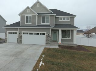 572 W Bono Blvd, Saratoga Springs, UT 84045