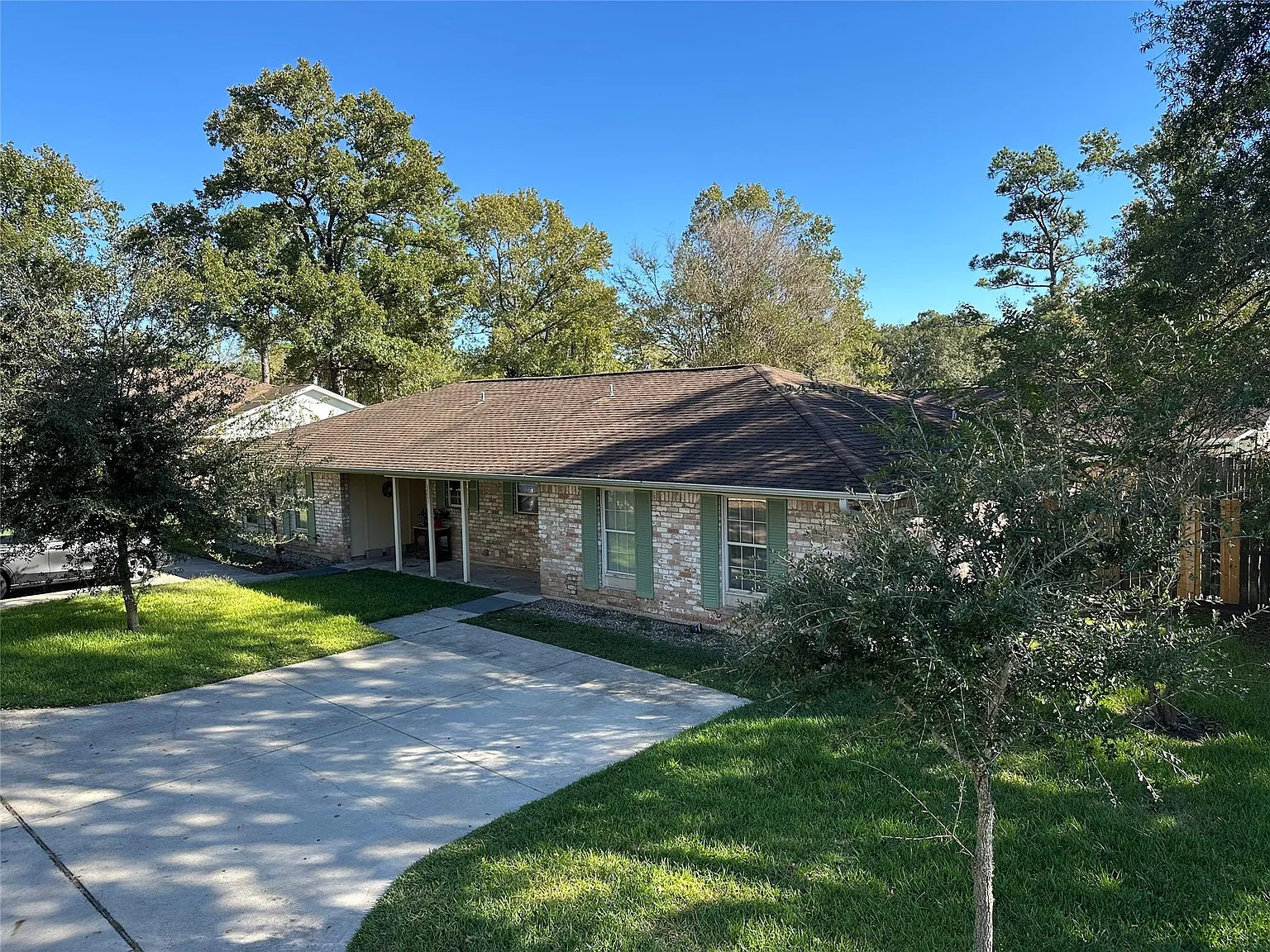 3 bed, 1.5 bath, 1000 sqft, $1,400 — Photo 2