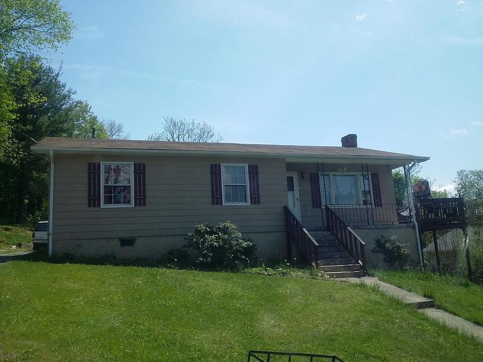 1st image of 272 E 38th St