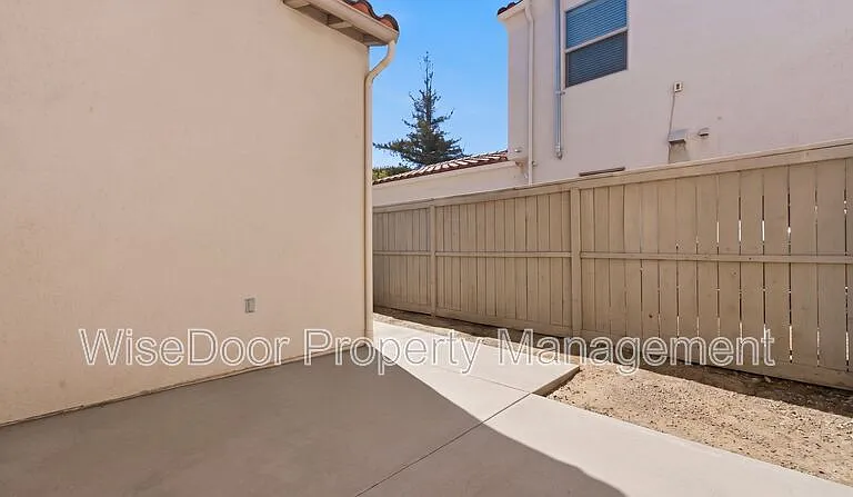 1087 Waterfall Way — Photo 57