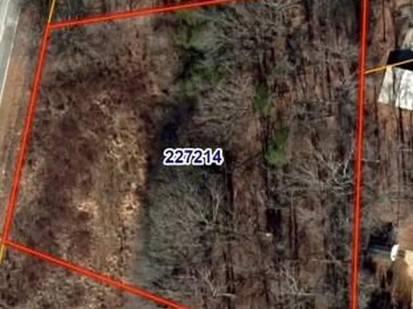 6008 Apple Wyrick Rd, Gibsonville, NC 27249