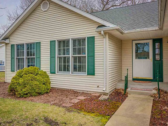 2nd image of 3723 Fern Hill Dr