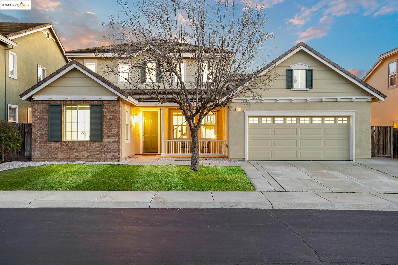 6646 Yellowstone Cir photo 1