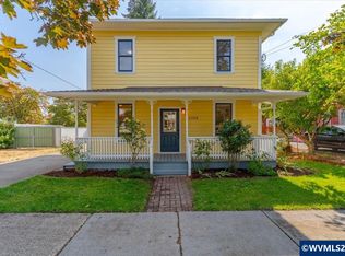 1068 SW Hayter St, Dallas, OR 97338