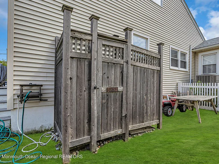 228 Ocean Ave — Photo 36