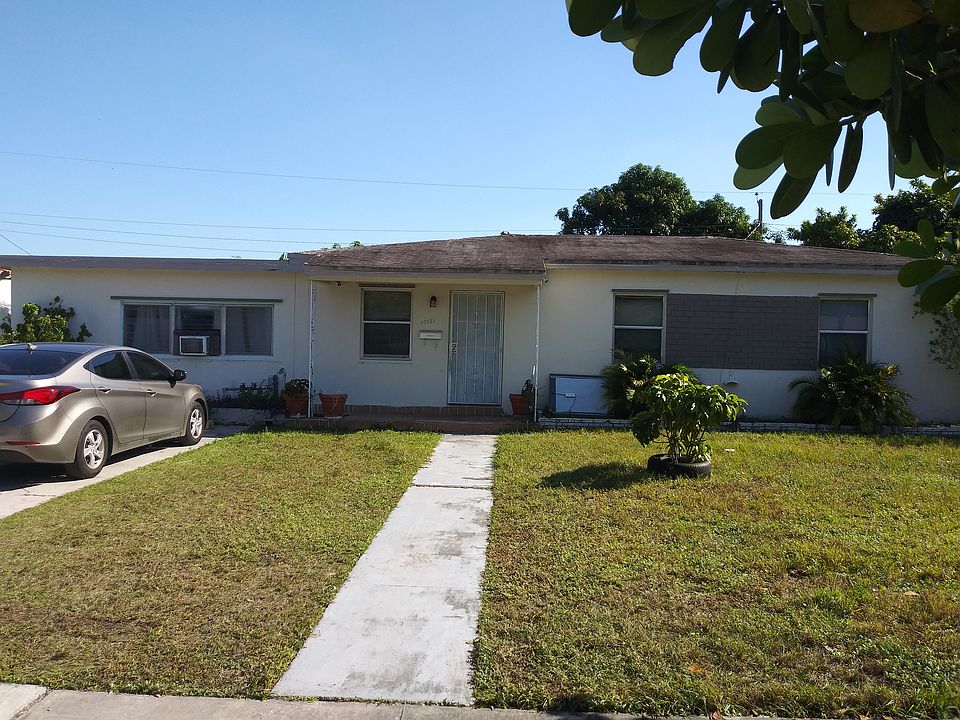 1st image of 19131 NW 6th Ave