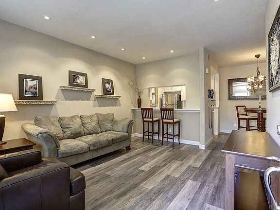 5th image of 5838 Lake Crowley Pl