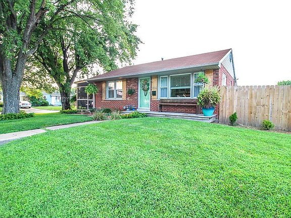 2nd image of 3001 Ramona Dr