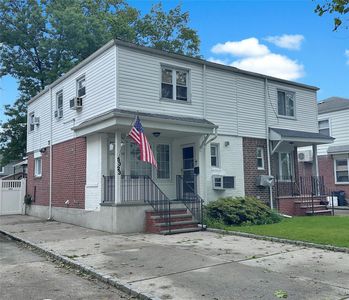 5323 206th Street, Oakland Gardens, NY, 11364