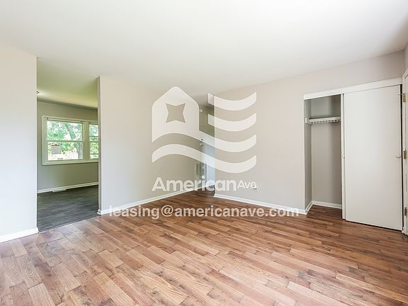 22974_002_living_room_3.jpg