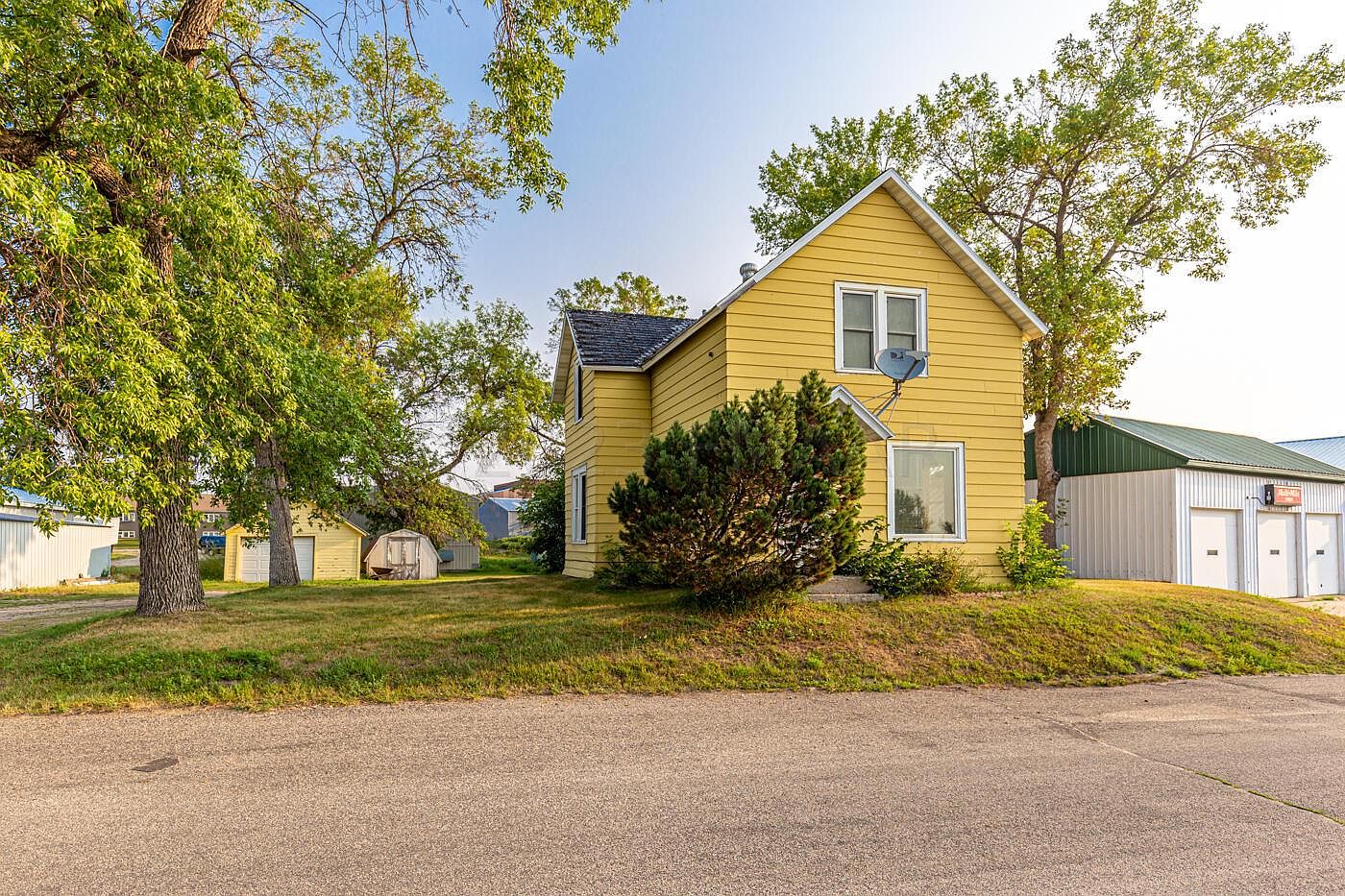 613 Valley St, Hawley, MN 56549 Zillow