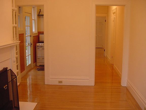 4th image of 5-4136 17th St #5