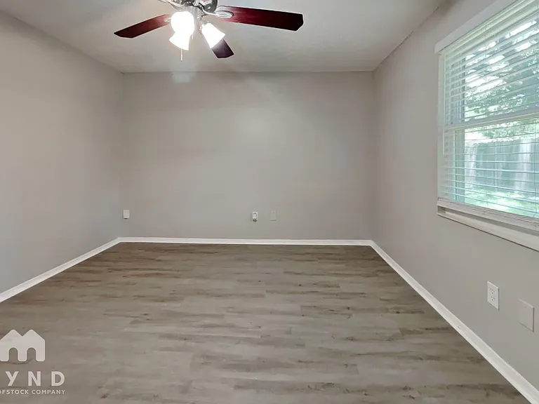 1669 Mary Beth Dr — Photo 9