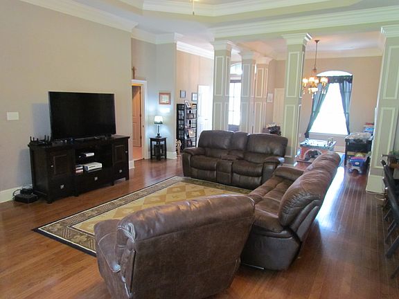4th image of 1136 Avenue Saint Germain