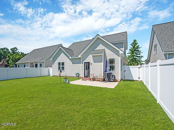 5th image of 1221 Brighton Drive