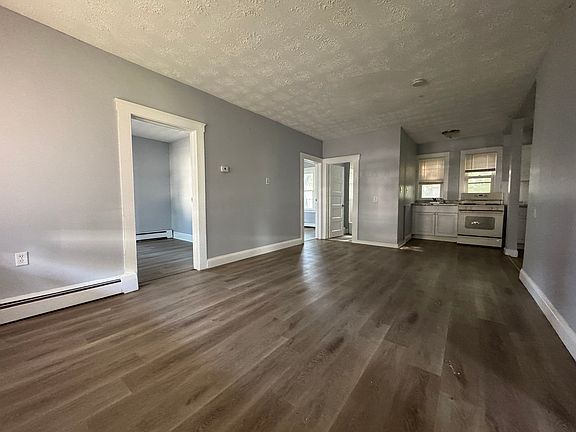 2nd image of 62 Lawlor St #2RB