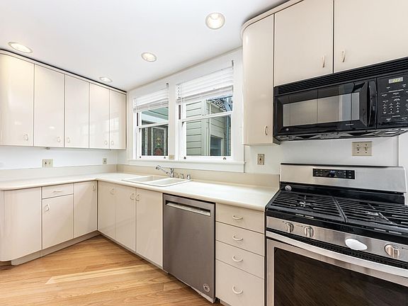 5th image of 430 Laurel St #430