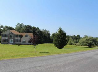 105 Pennbrook Rd, Stroudsburg, PA