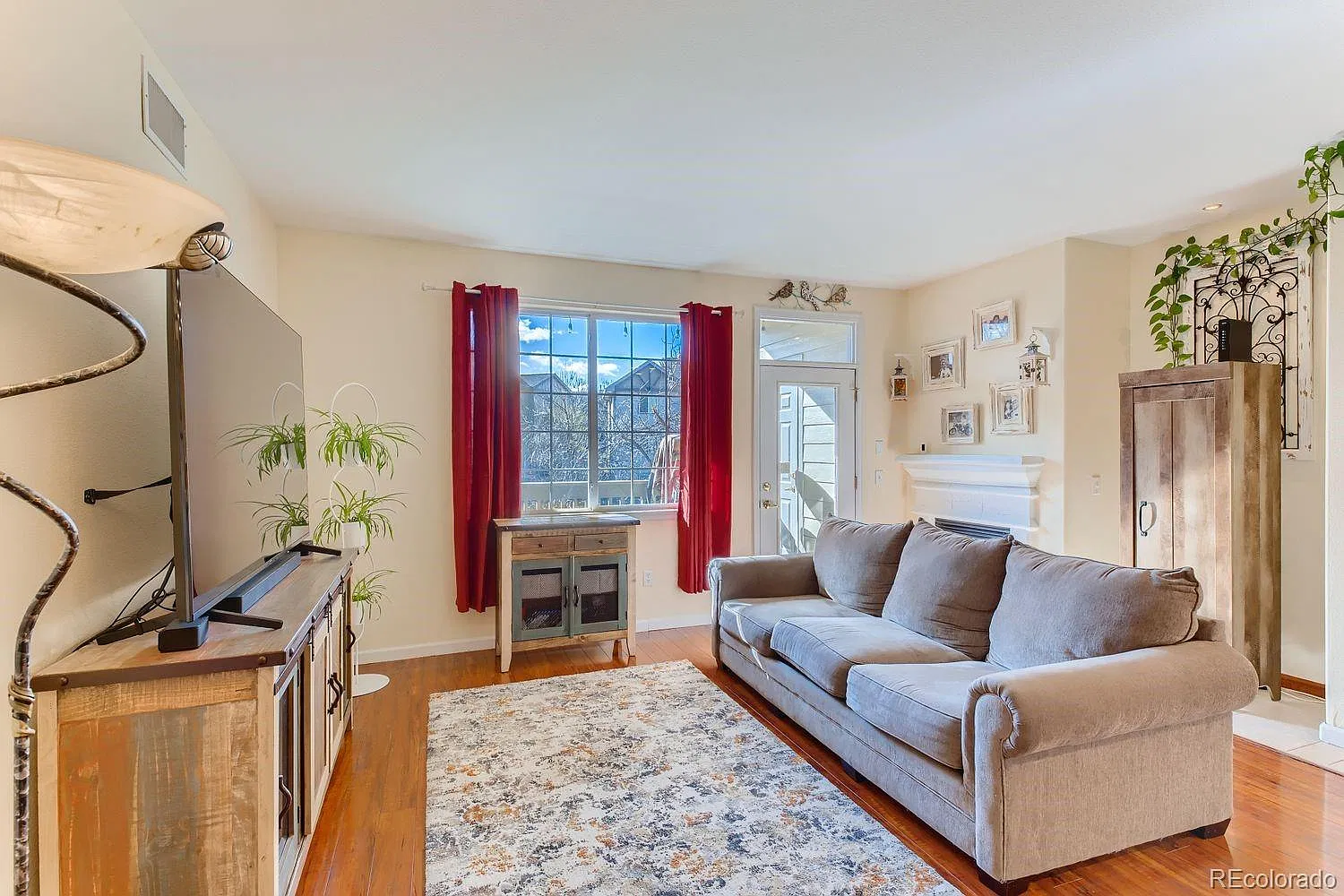 10301 W Girton Dr — Photo 2