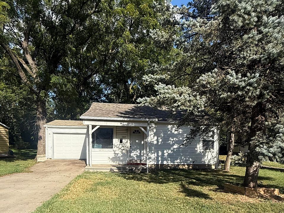 2nd image of 1414 N Sherman Avenue