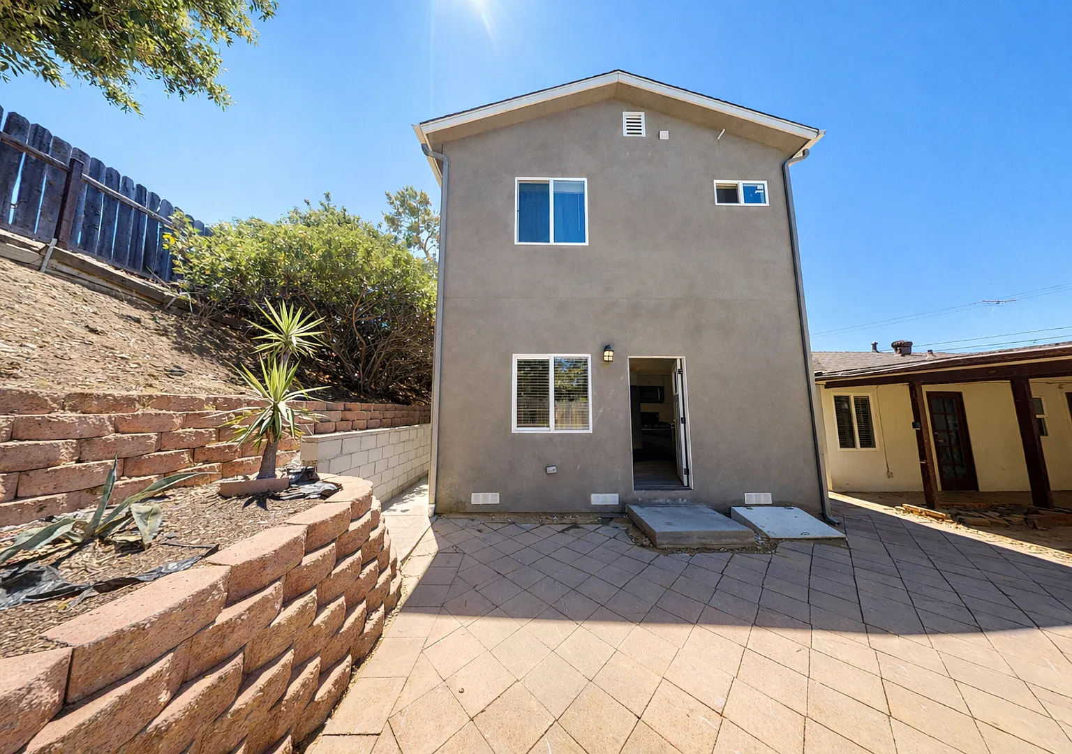 4BD/2BA on Tipton! — Photo 2